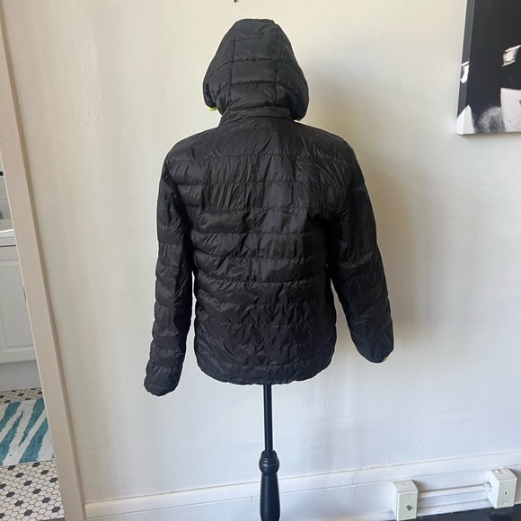 Eddie Bauer Reversible Puffer Coat Girls Large - Picture 10 of 11